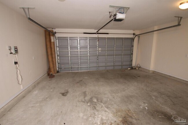 Building Photo - 6361 Parakeet Trail