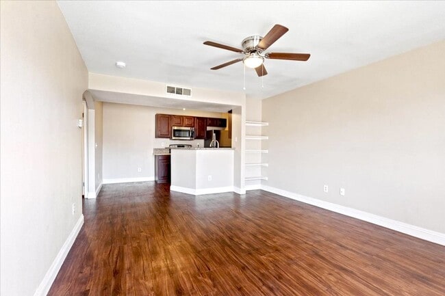 Building Photo - 5154 S Jones Blvd