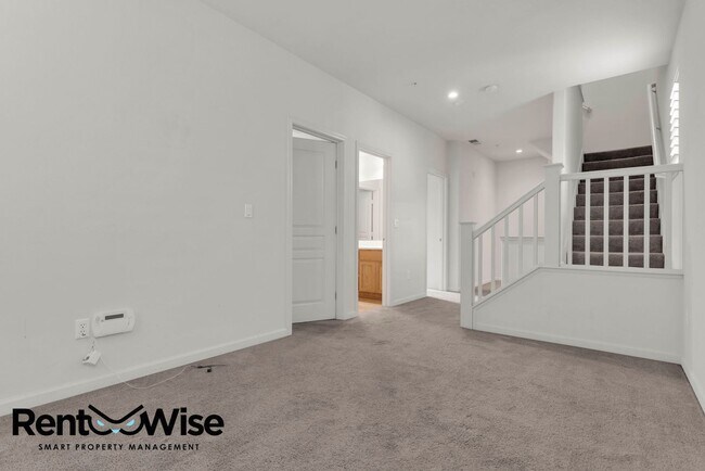 Building Photo - 25425 Huntwood Ave