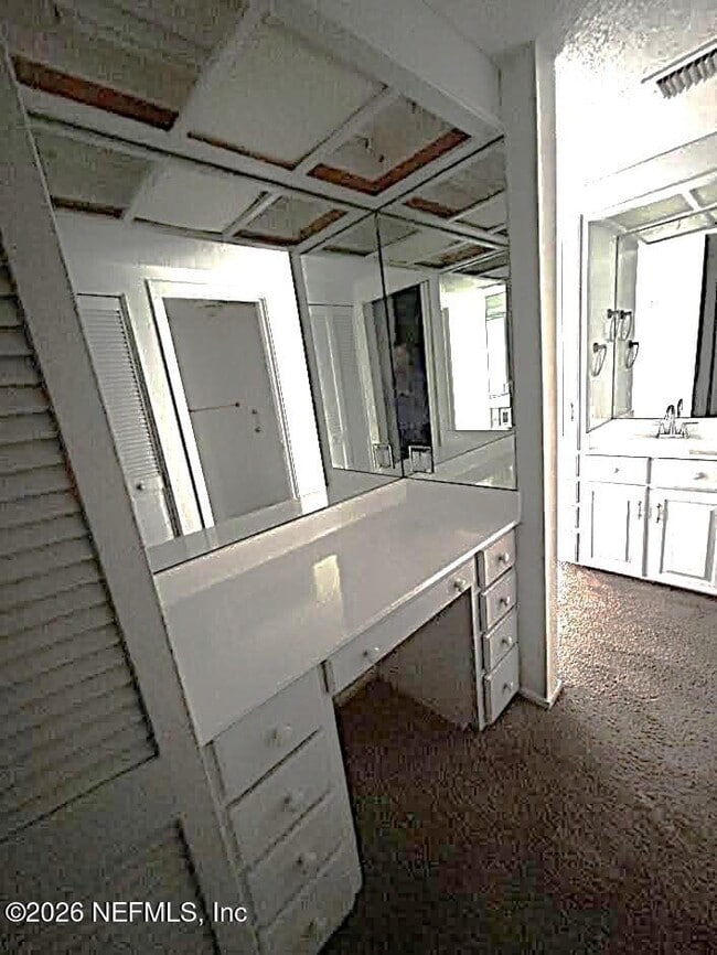 Building Photo - 7616 Las Palmas Way