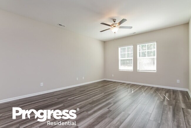 Building Photo - 528 Landing View Dr