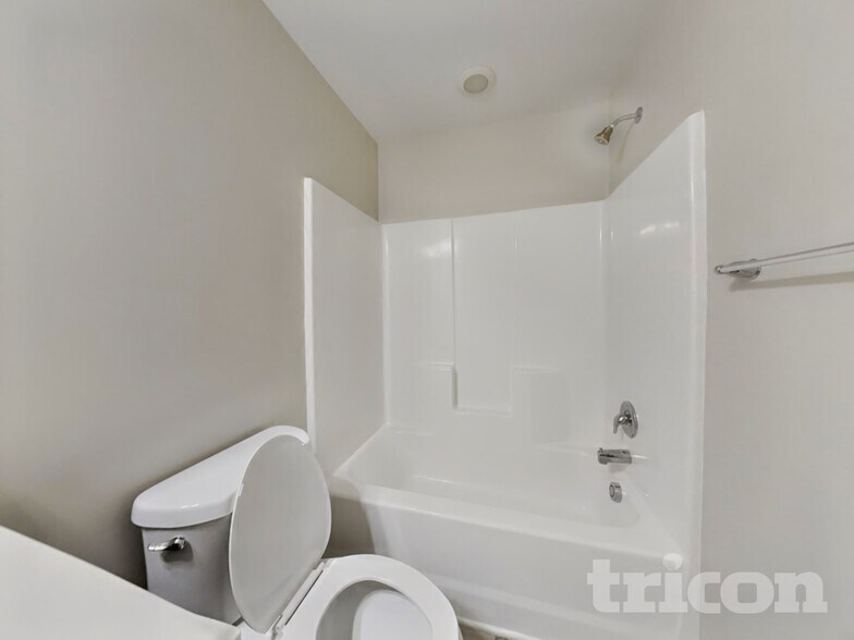 Building Photo - 2900 Dallas Ct