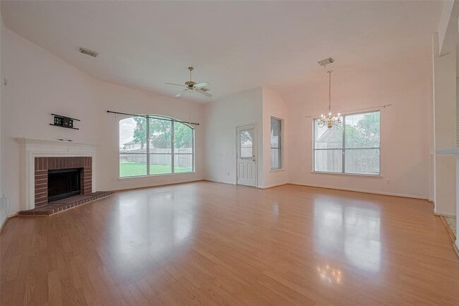 Building Photo - 12214 Elk Meadow Dr