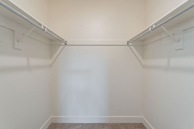 Building Photo - Fresh & Clean Townhome in North Phx!