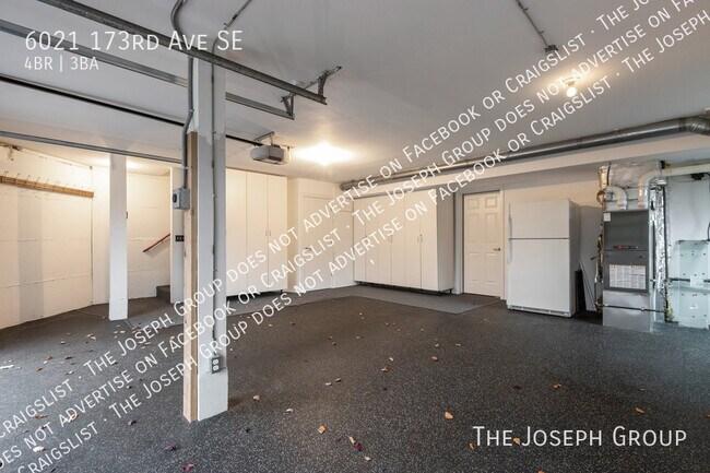 Building Photo - 6021 173rd Ave SE