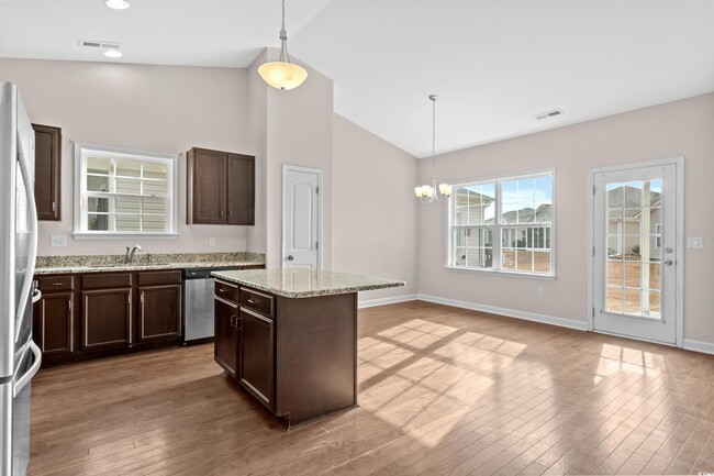 Building Photo - 1711 Sapphire Dr