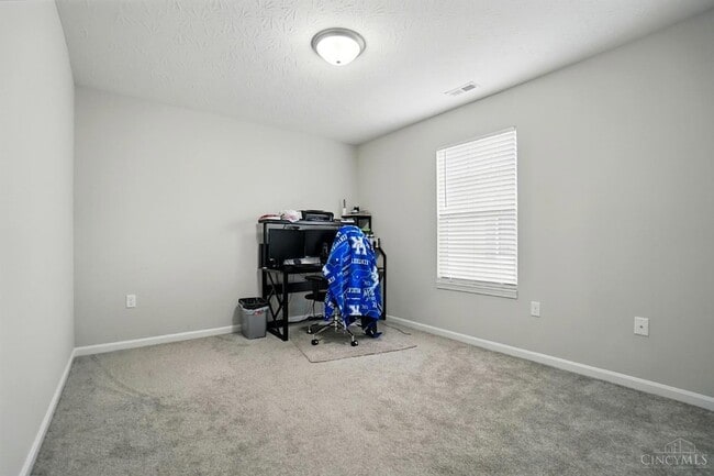 Building Photo - 720 Diamond Loop