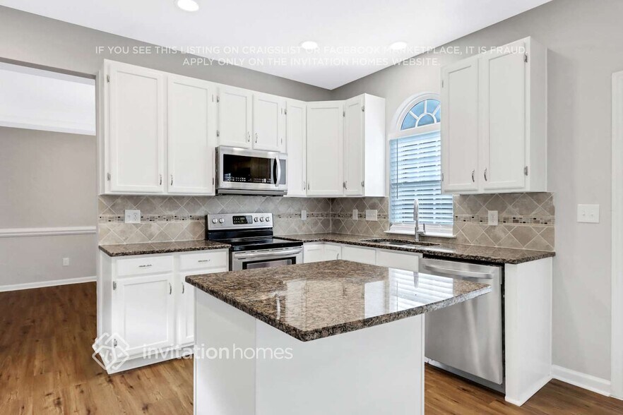 Building Photo - 10641 Partridgeberry Dr