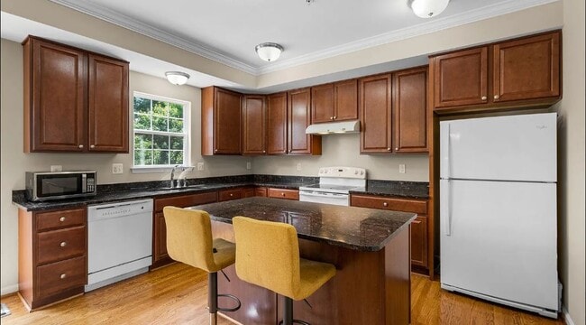 Building Photo - 8059 Gabriels Ct