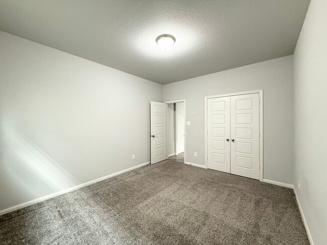 Building Photo - 2731 Glenfield Manor Ln