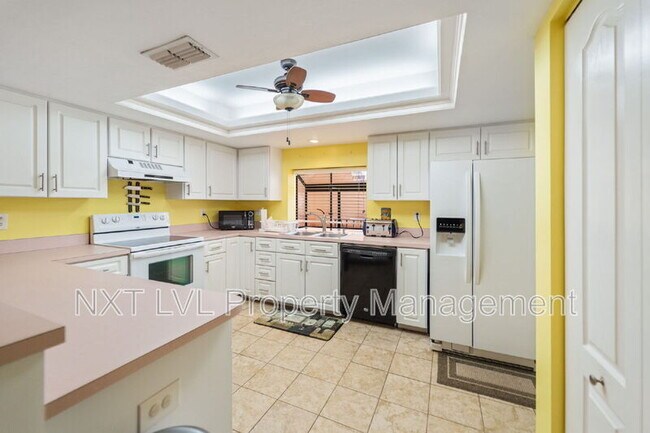 Building Photo - 5510 SW 4th Pl