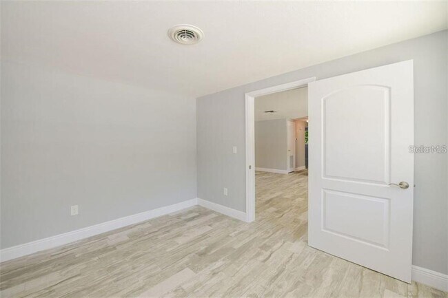 Building Photo - 2608 Browning St