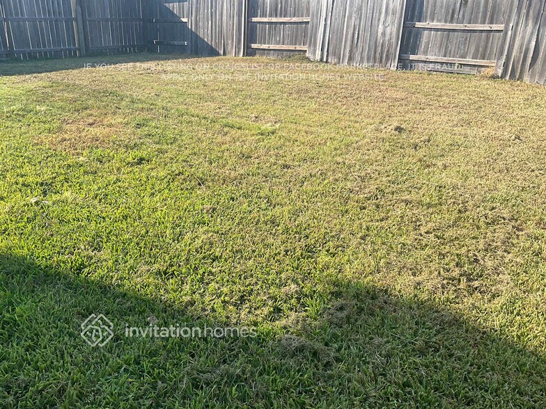 Building Photo - 22303 Stoney Ravine Dr