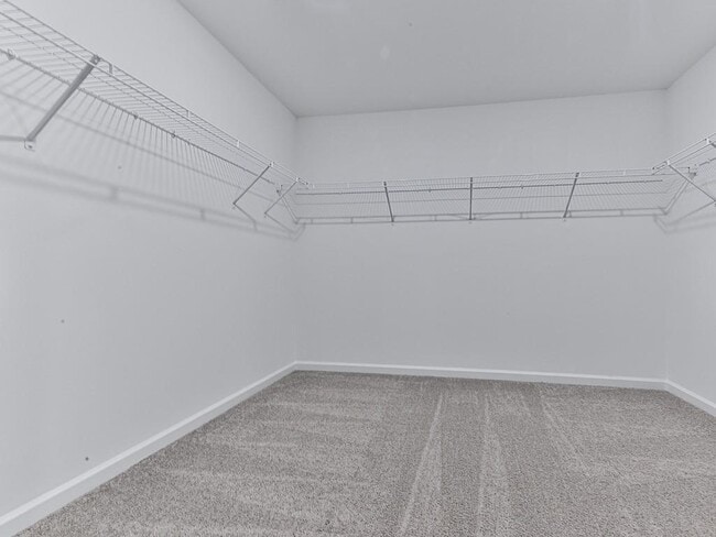 Building Photo - 611 Elwick Ln