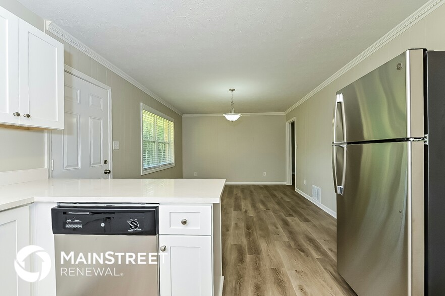 Building Photo - 2816 Knollview Dr