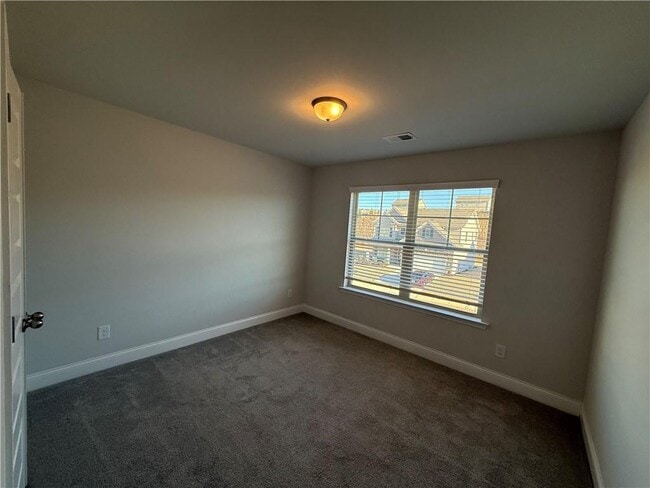 Building Photo - 345 Hellen Vly Dr