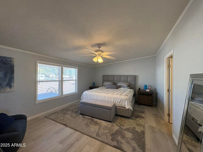 Building Photo - 147 Earl Dr