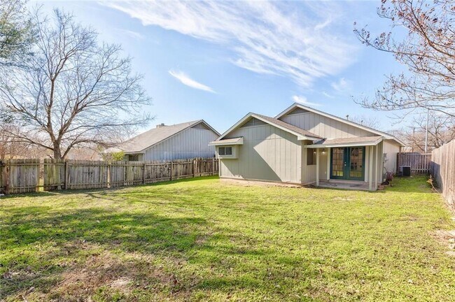 Building Photo - 12329 Tomanet Trail