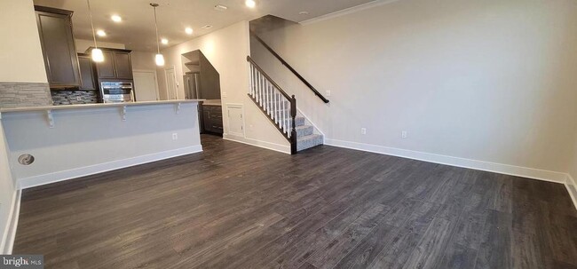 Building Photo - 4940 MacDonough Pl