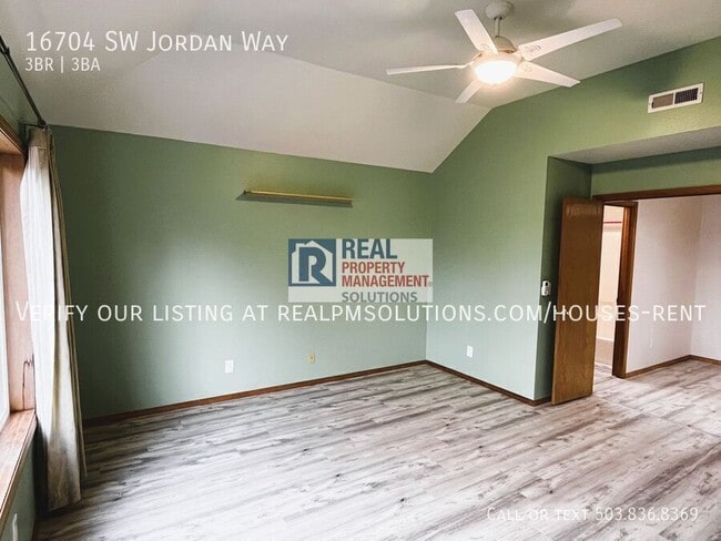 Building Photo - 16704 SW Jordan Way