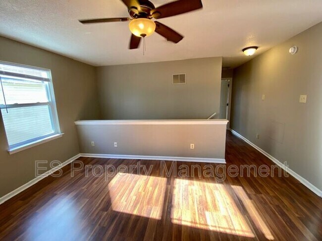 Building Photo - 16736 Aulton Dr