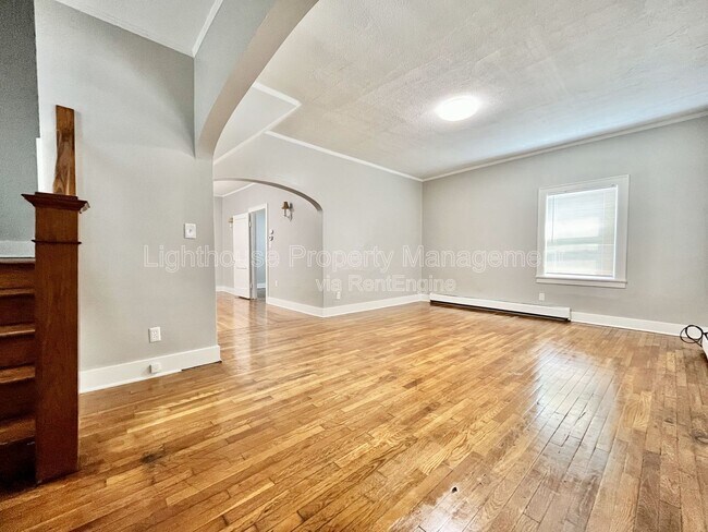 Building Photo - 429 Carrier St NE