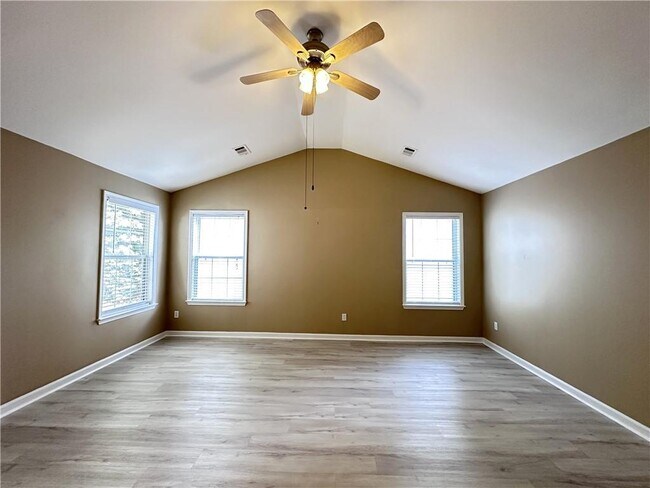 Building Photo - 4890 Weathervane Dr