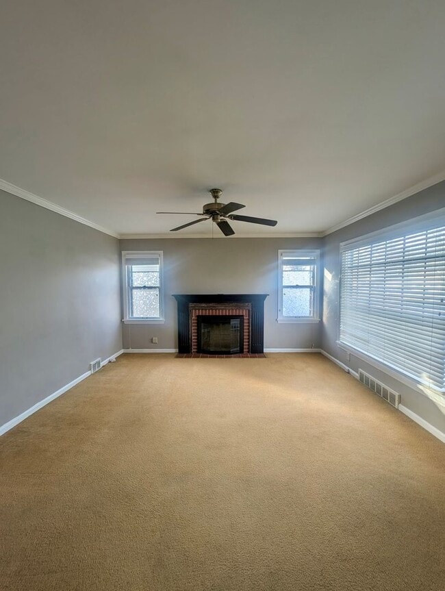 Building Photo - Charming Cape Cod Style Home