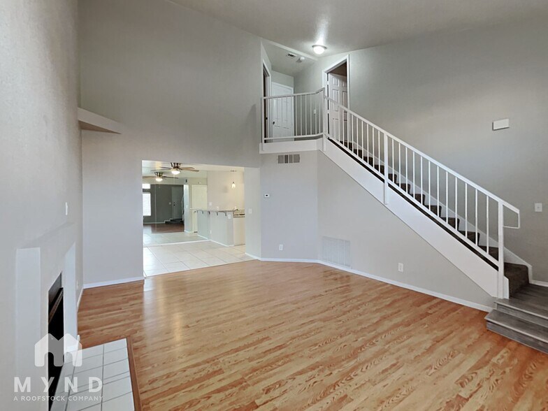 Building Photo - 2835 Floral Peak Dr