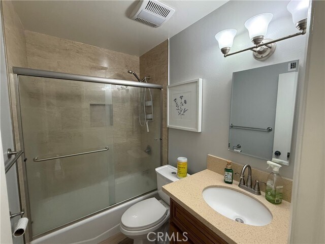 Building Photo - 8234 Hamilton Green