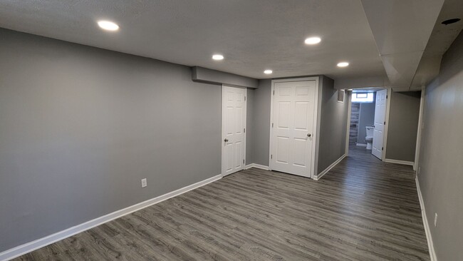 Building Photo - South End home with finished basement