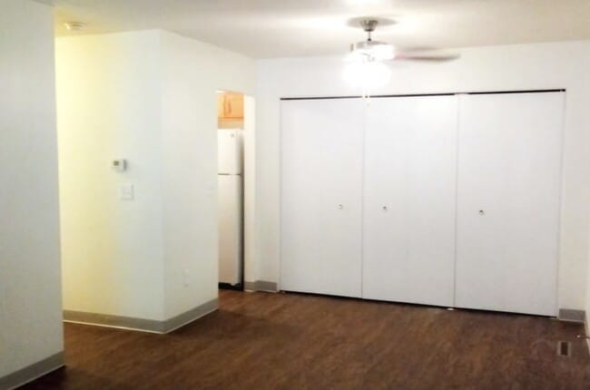 Building Photo - 130 W North St