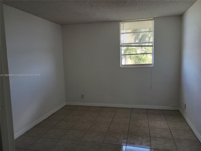 Building Photo - 801 NW 47th Ave