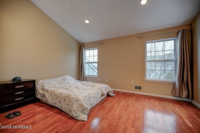 Building Photo - 319 Bernard Dr