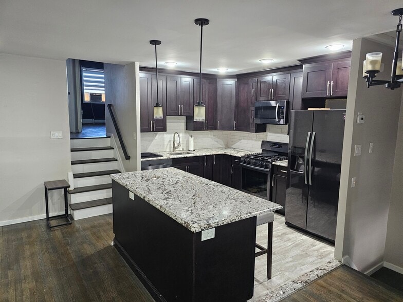 Kitchen 1 - 7214 Bergen Ct
