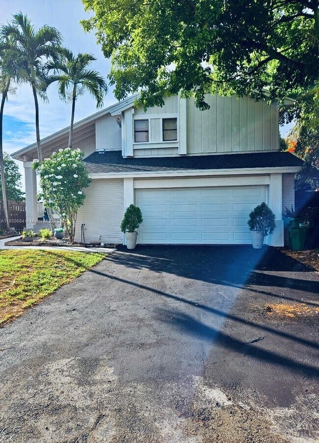 Building Photo - 5306 SW 153rd Pl S