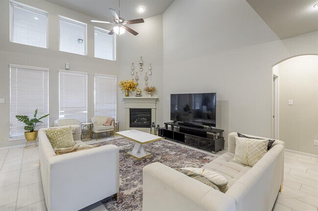 Building Photo - 4519 Hronas Dr