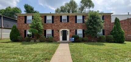 Building Photo - 9302 Aylesbury Dr