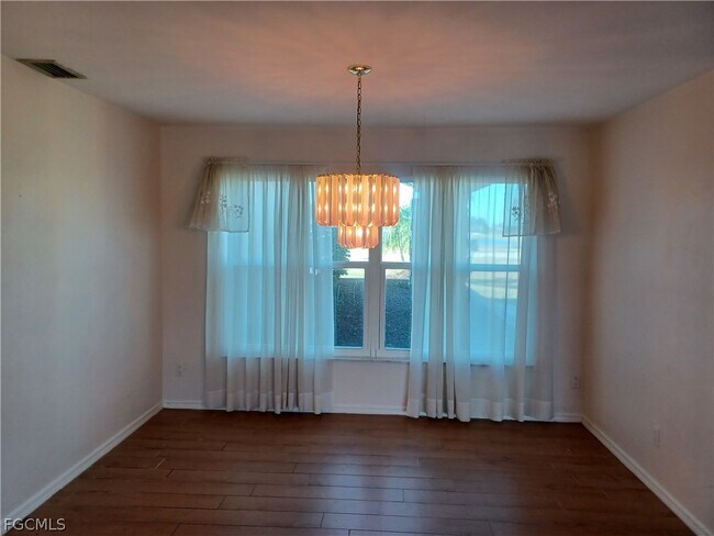 Building Photo - 11891 Prince Charles Ct