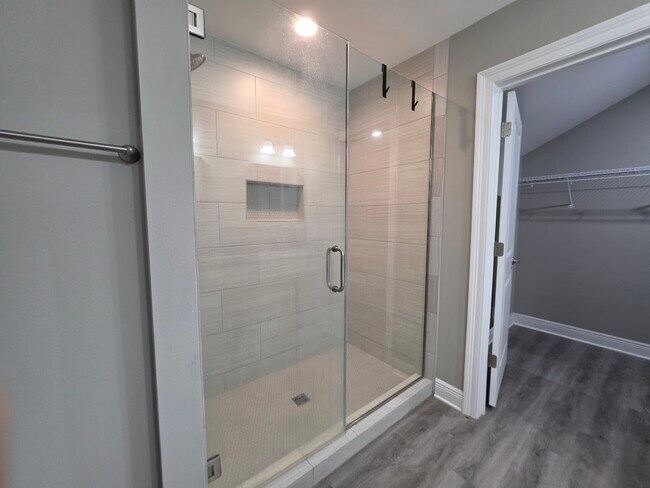 Building Photo - 2331 Hadleigh Hills Ct
