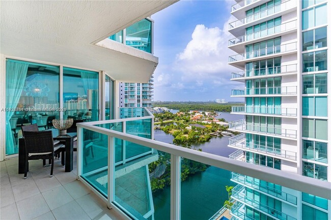 Building Photo - 250 Sunny Isles Blvd