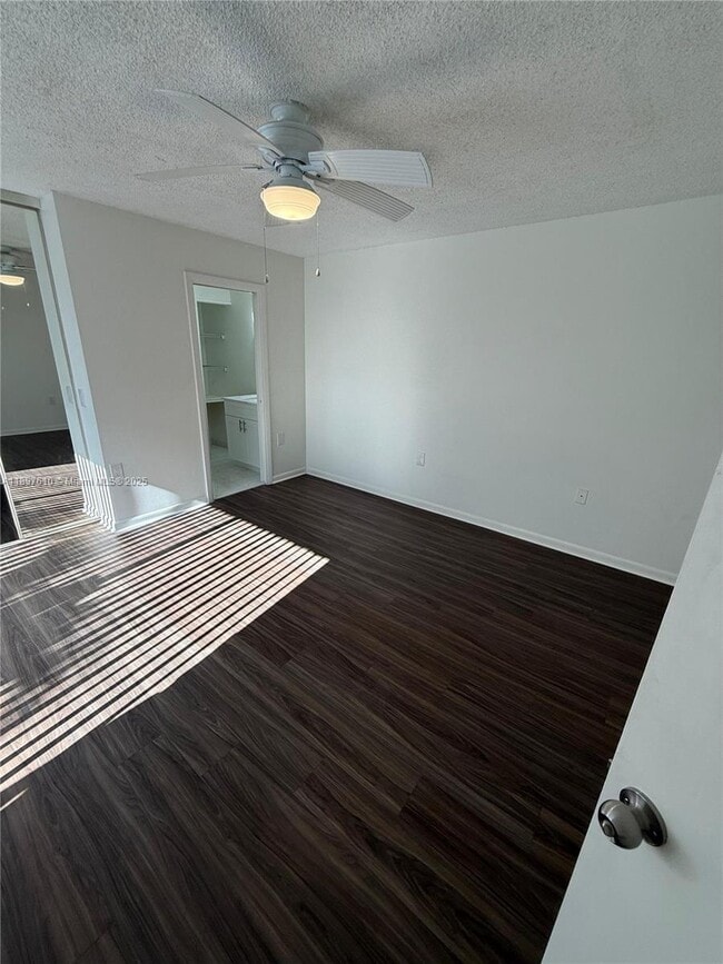 Building Photo - 738 Mill Valley Pl