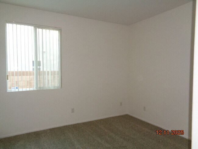 Building Photo - Beautiful 2 Story West Lancaster Home Built in 2003 with 2843 sq. ft.