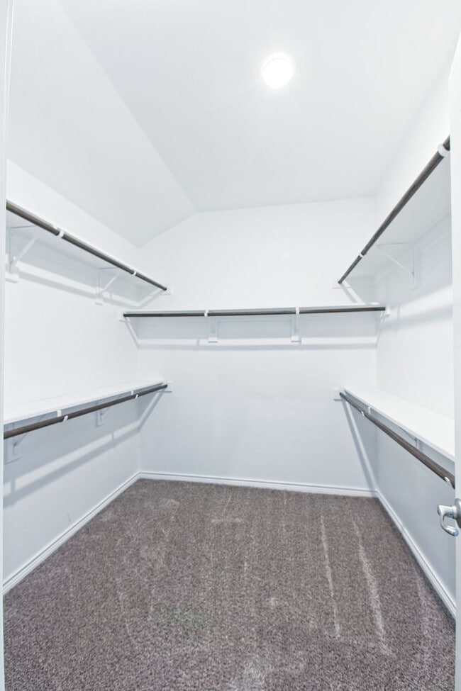 Building Photo - 3 bed plus home office for Lease