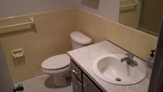 Building Photo - 7205 NW 76th Pl