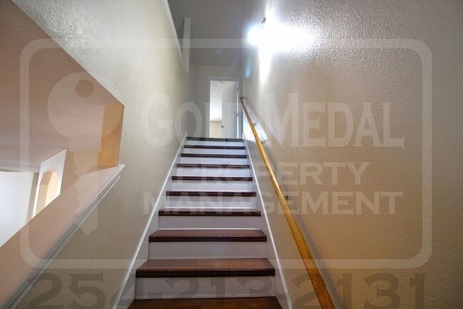 Building Photo - 505 Perseus Dr
