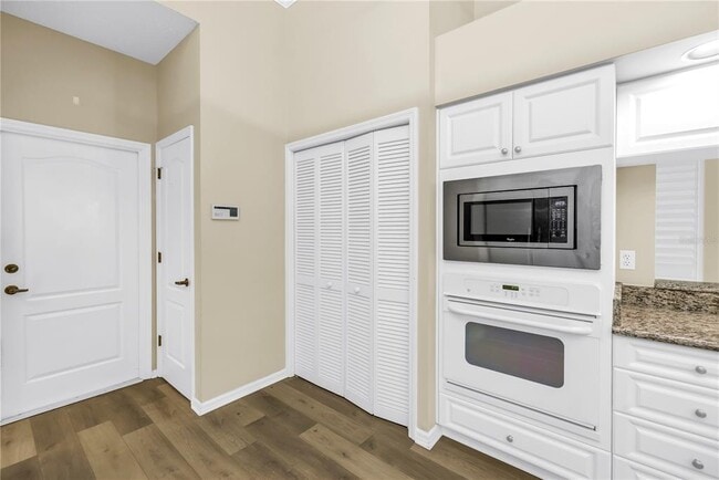 Building Photo - 4148 Hearthstone Dr