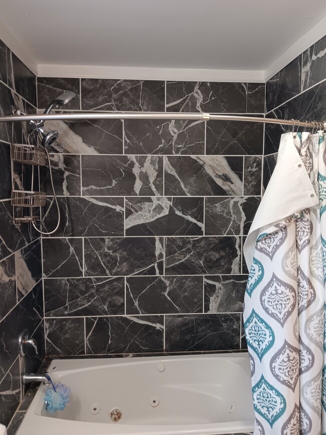 Building Photo - 230 Northwest Ave