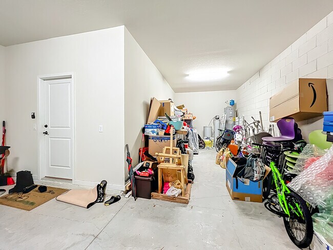 Building Photo - 1021 Savannah Palms Blvd