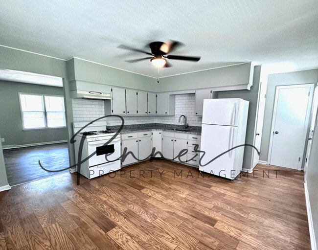 Building Photo - 11317 E 13TH St